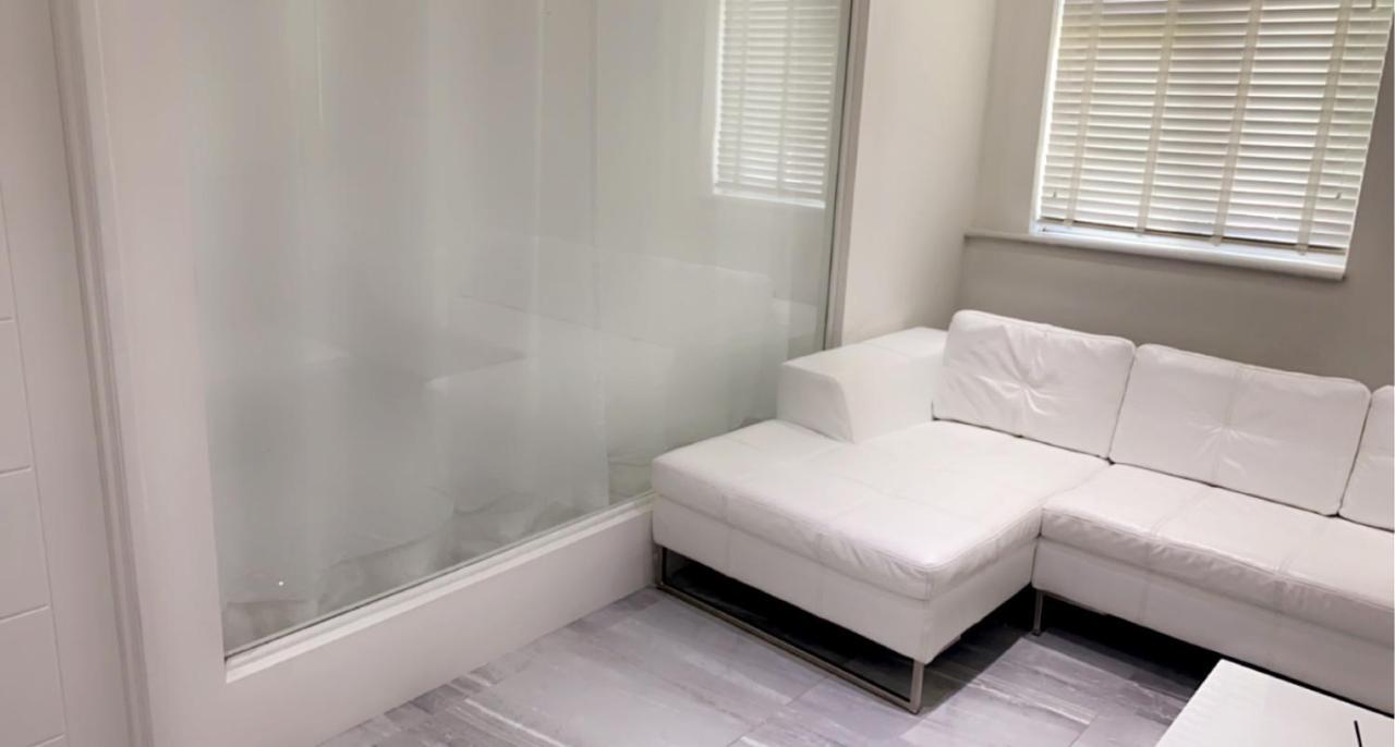 Luxurious High Spec 1 Bedroom Apartment In London Eltham Exterior foto