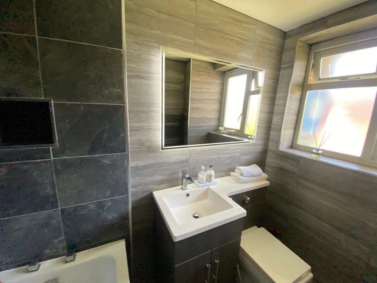 Luxurious High Spec 1 Bedroom Apartment In London Eltham Exterior foto